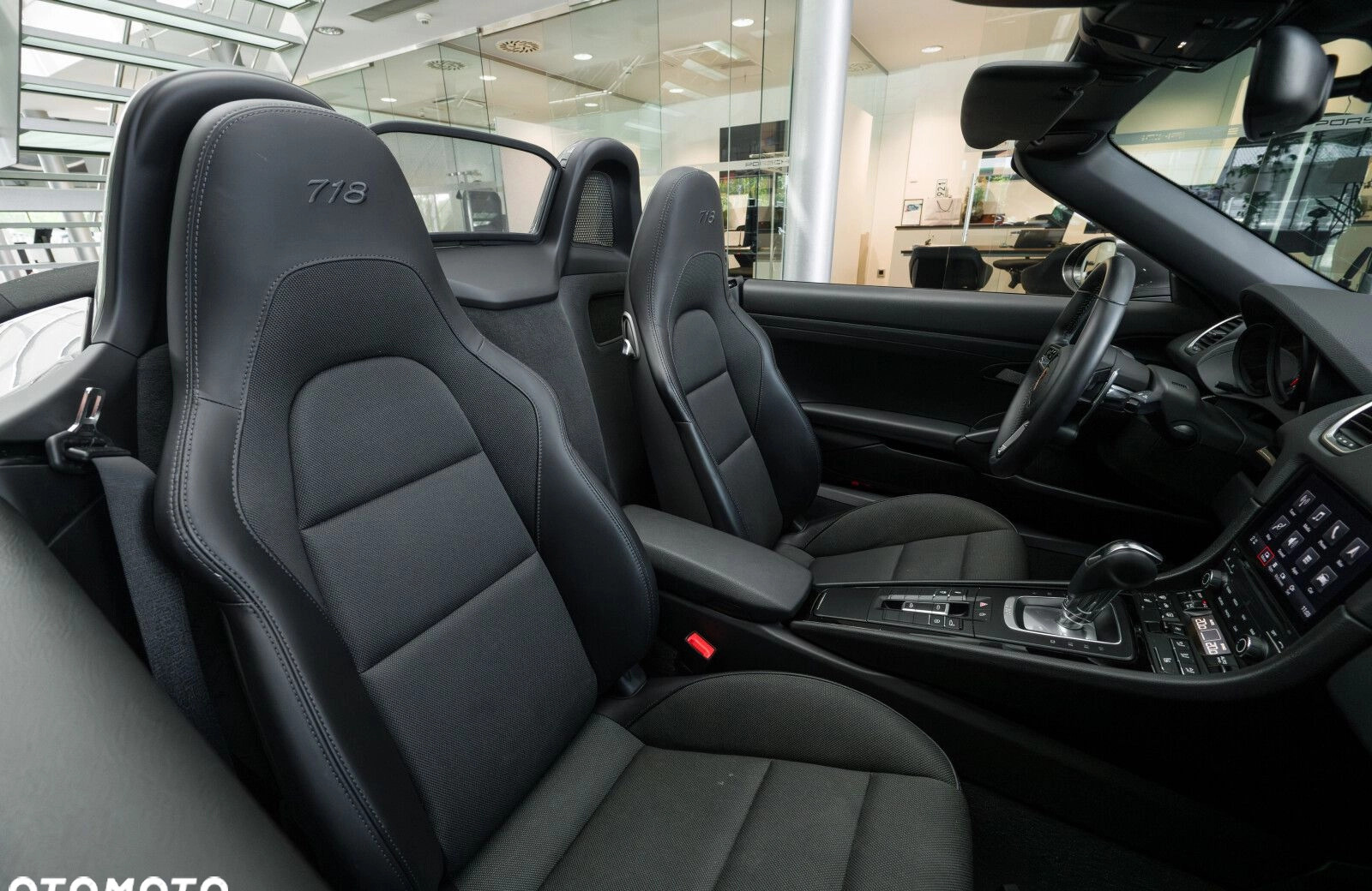 Porsche 718 Boxster cena 329900 przebieg: 29360, rok produkcji 2022 z Śmigiel małe 301